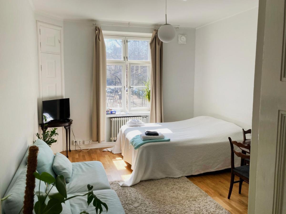 Bright One-Room Studio In The Heart Of Kallio Helsinki Exterior foto